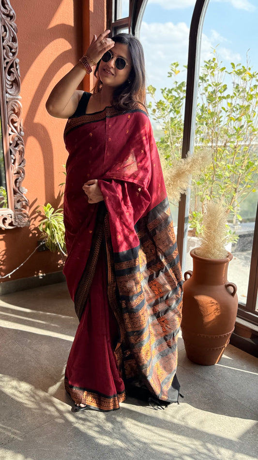 Kalyani pure cotton saree with zari border in Red and Black